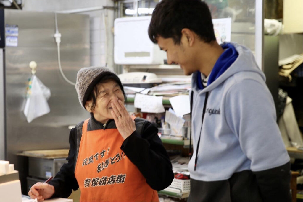 吉塚市場リトルアジアマーケットの様子(1枚目)