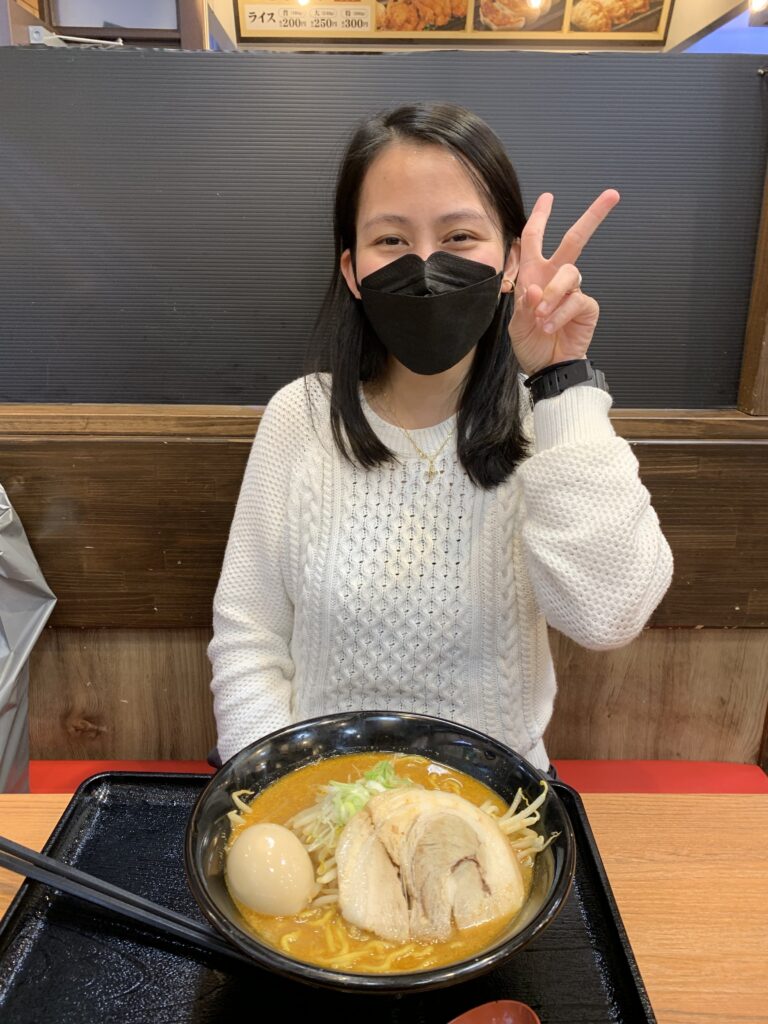 海外人材2名来日の様子（2枚目）