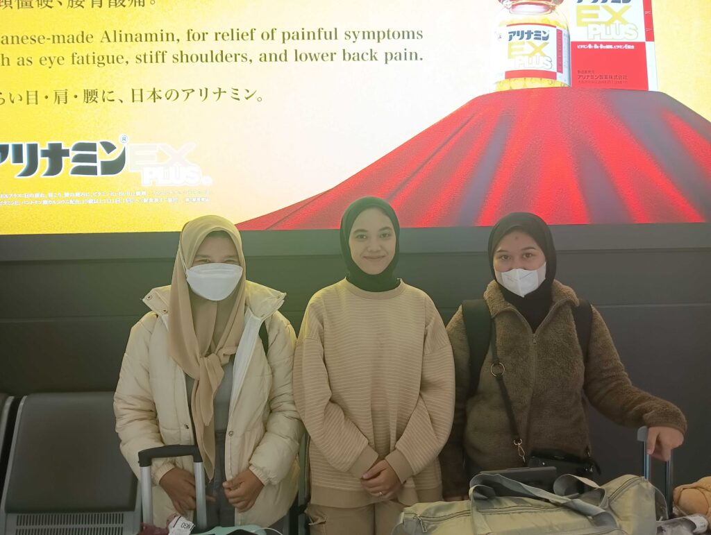 日本到着の様子（3枚目）